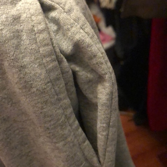 Cotton with some stretch and slip-in pockets sweat - Picture 2 of 5